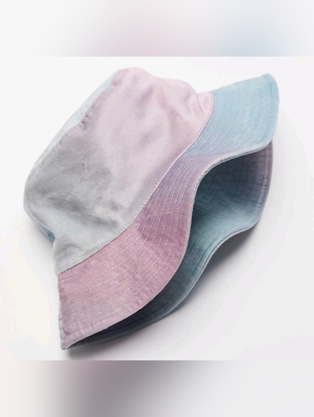 Urban Outfitters Suede Pastel Tie-Dye Bucket Hat - Pink & Light Blue